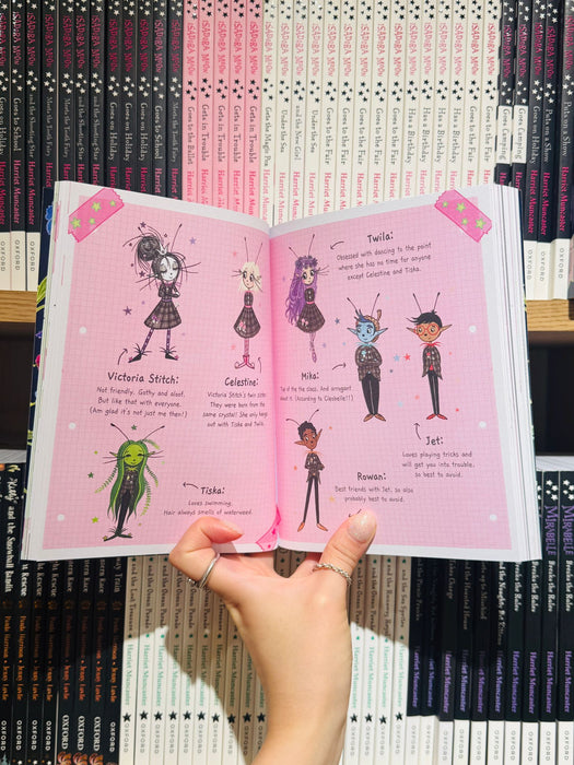 The Diary of Wiska Wildflower: The New School (From the creator of Isadora Moon, Harriet Muncaster)