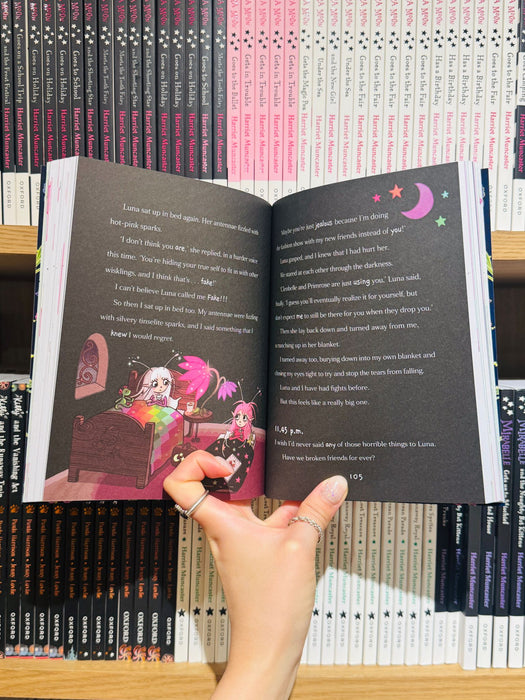 The Diary of Wiska Wildflower: The New School (From the creator of Isadora Moon, Harriet Muncaster)